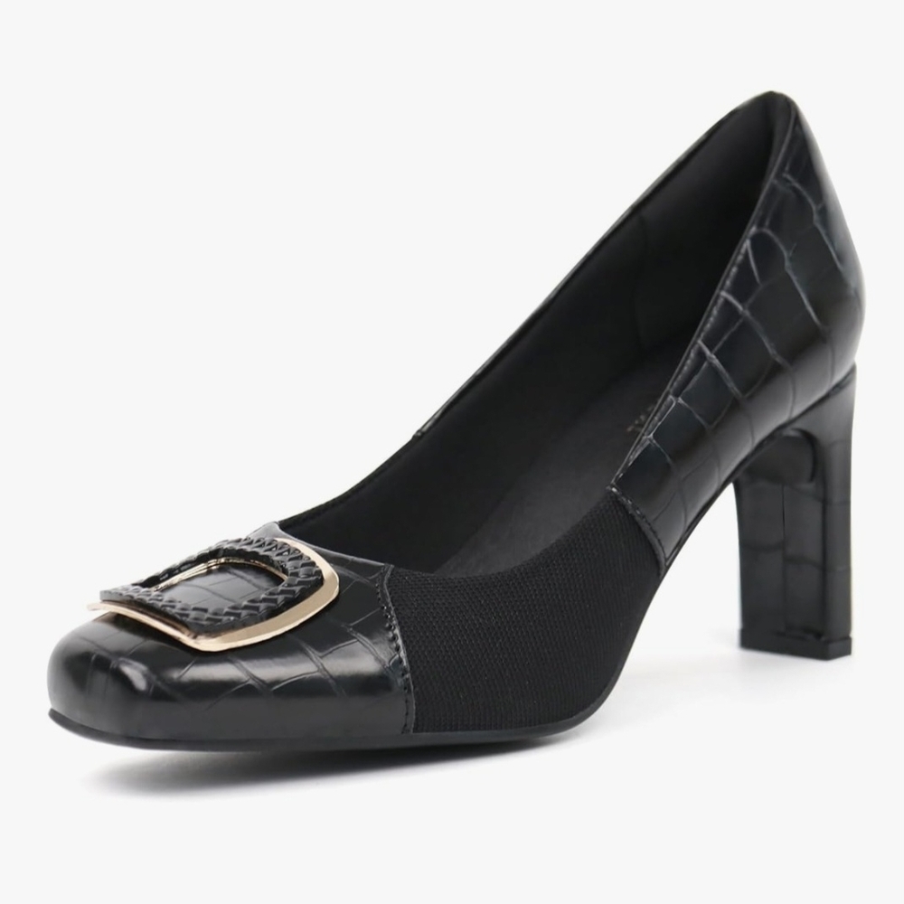 Chic Black Croc-Patterned Heels with Buckle